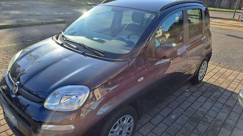 Usata Fiat Panda Pop 69 CV (50 kW) 2015 Blu/azzurro Utilitaria