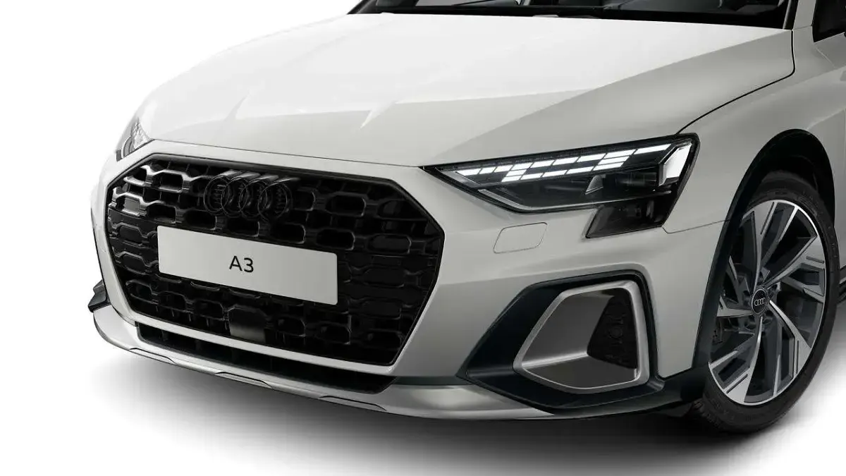 Nuova Audi A3 Advanced 150 CV (110 kW) 2026 Bianco Berlina