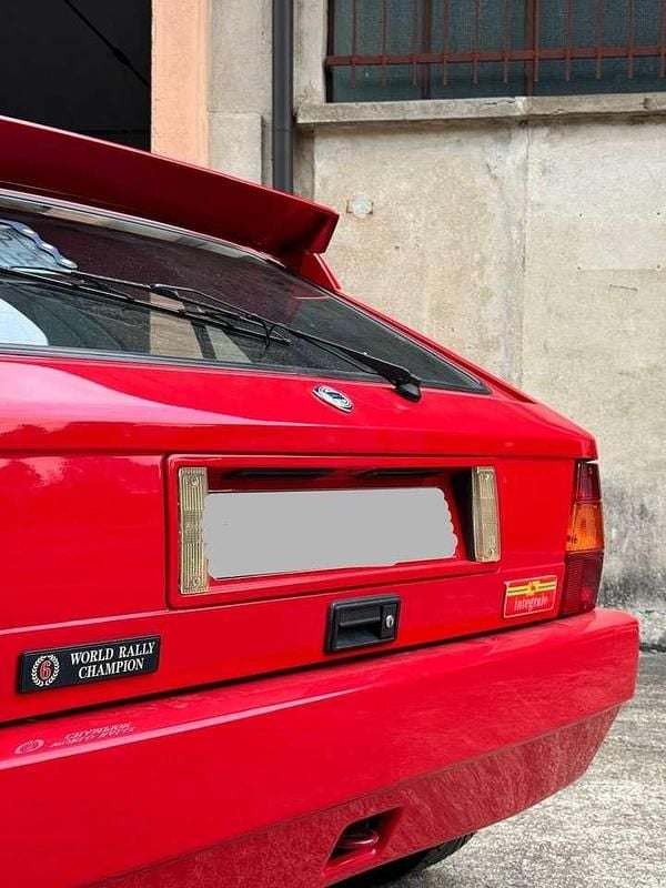 Usado Lancia Delta 205 CV (150 kW) 1992 Rojo Utilitario