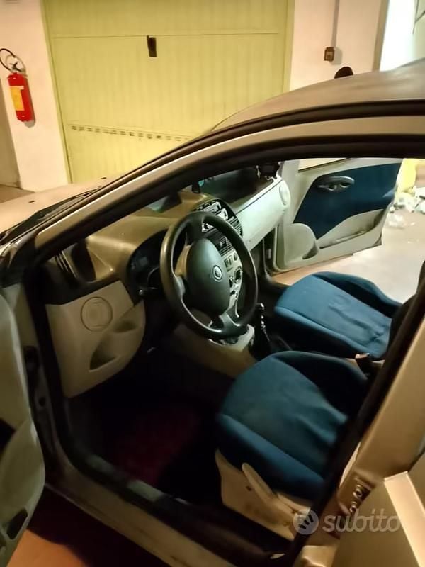 Usata Fiat Punto 2004 Grigio Utilitaria