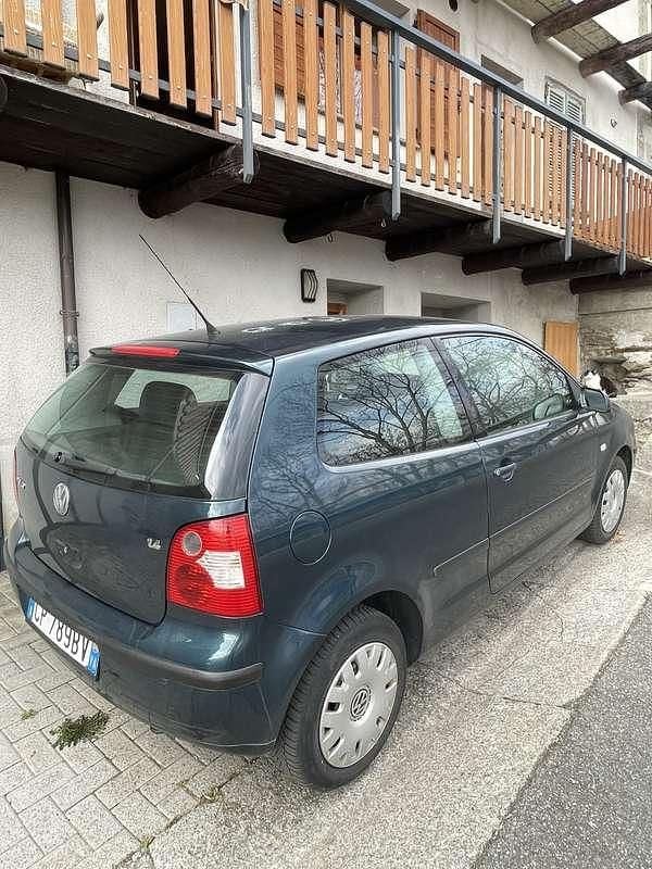 Usata VW Polo Trendline 75 CV (55 kW) 2004 Utilitaria