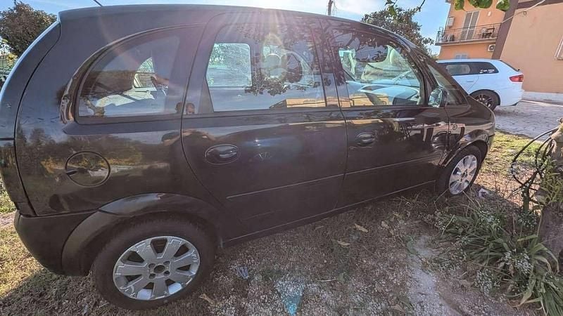Usata Opel Meriva Club 75 CV (55 kW) 2006 Nero Monovolume