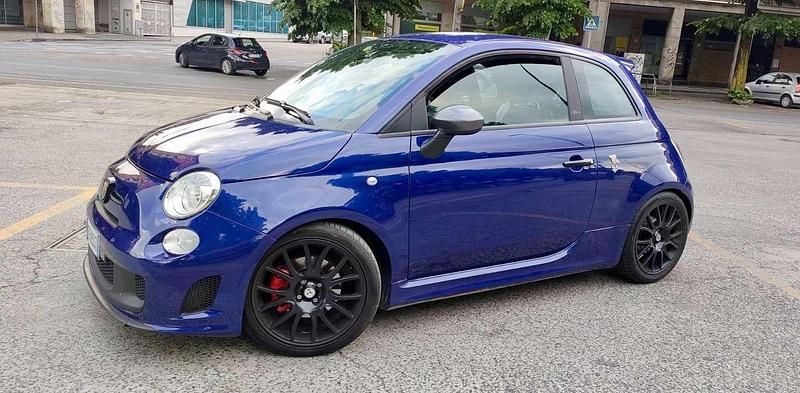 Usata Abarth 595 140 CV (102 kW) 2016 Blu/azzurro Utilitaria