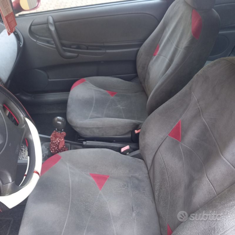 Usata Lancia Ypsilon 2000 Rosso Utilitaria