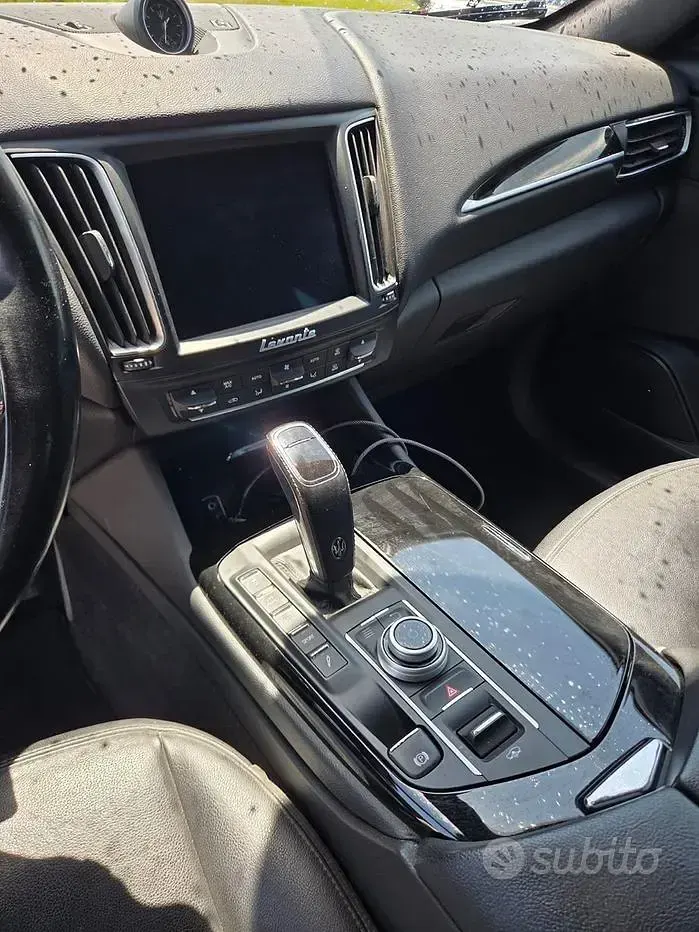 Usata Maserati Levante 350 CV (257 kW) 2019 Nero SUV