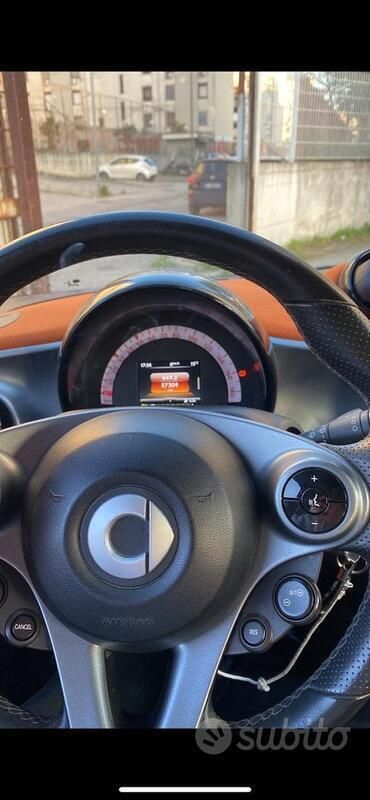 Usata Smart ForFour 71 CV (52 kW) 2020 Grigio Utilitaria