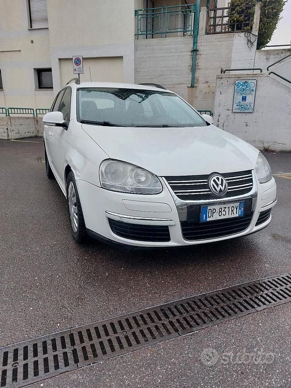 Usata VW Golf V 2009 Bianco Furgone