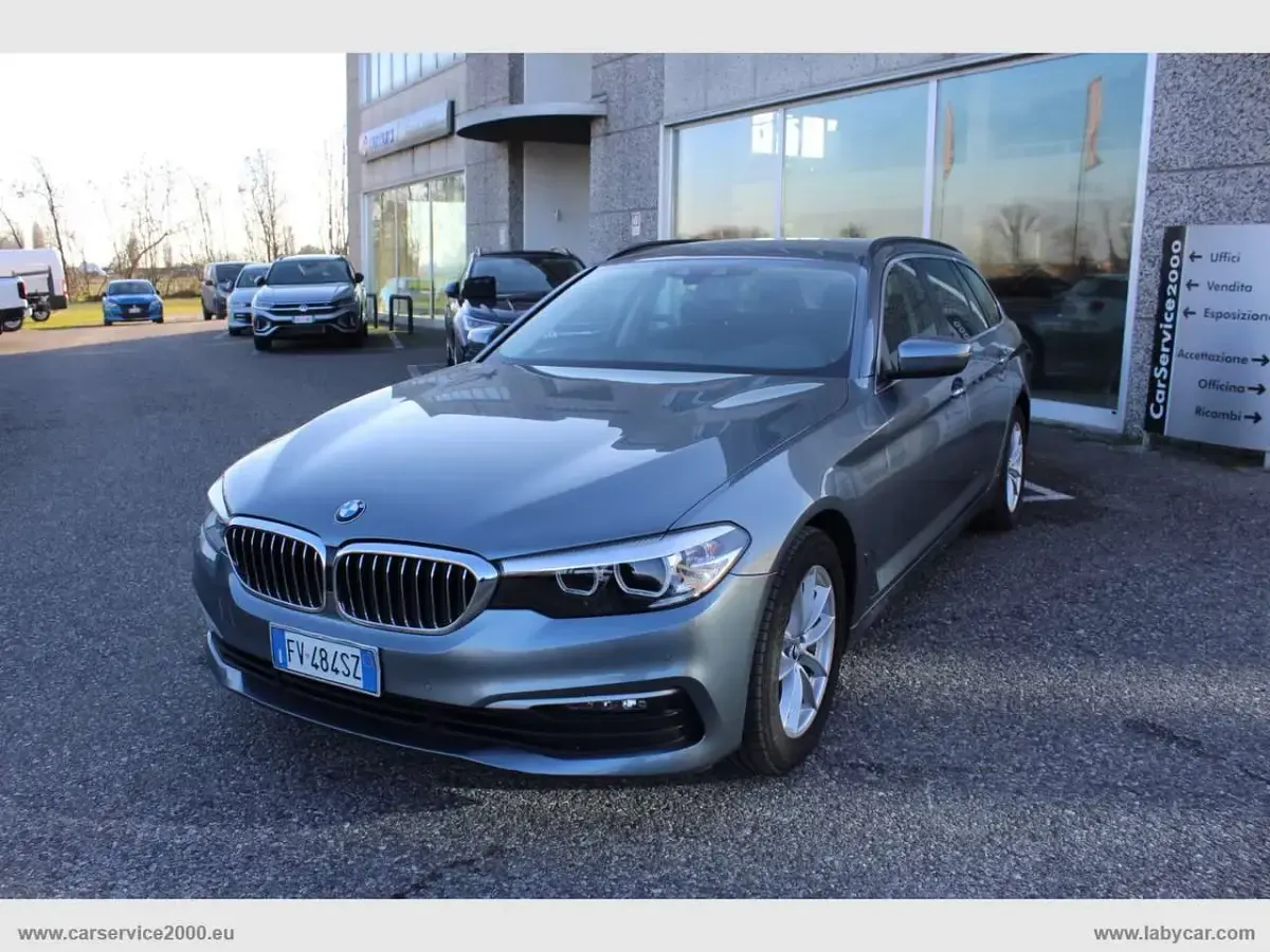 Usata BMW 518 150 CV (110 kW) 2019 Grigio Station wagon