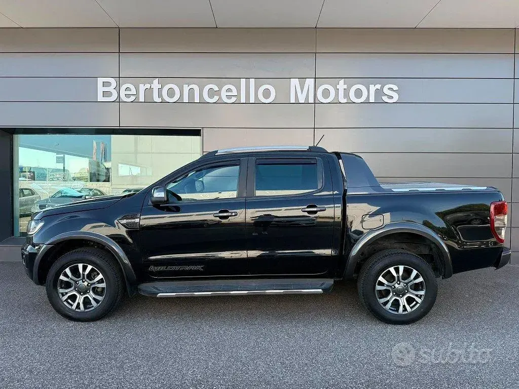 Usata Ford Ranger Wildtrack 213 CV (156 kW) 2021 Nero Pick-up