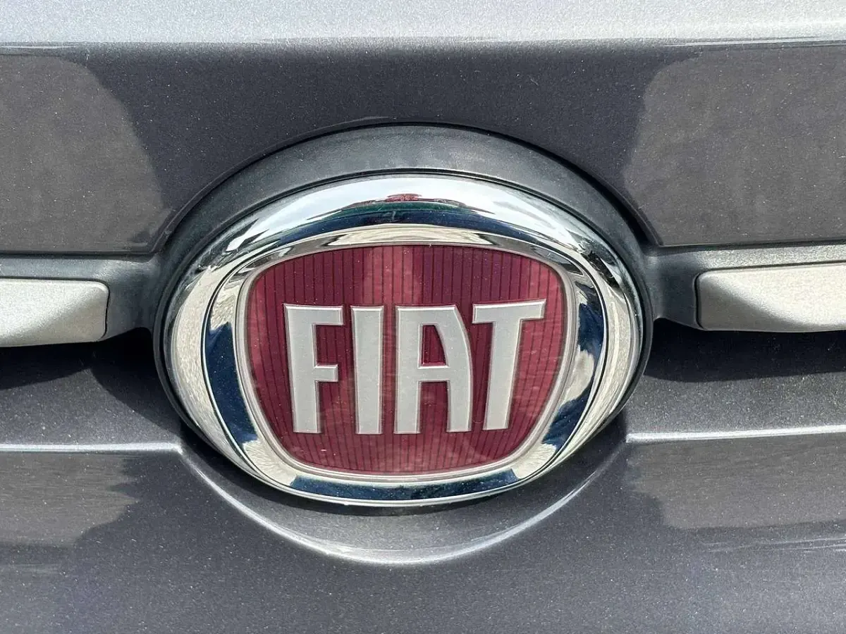 Usata Fiat 500 Sport 120 CV (88 kW) 2022 Grigio Station wagon