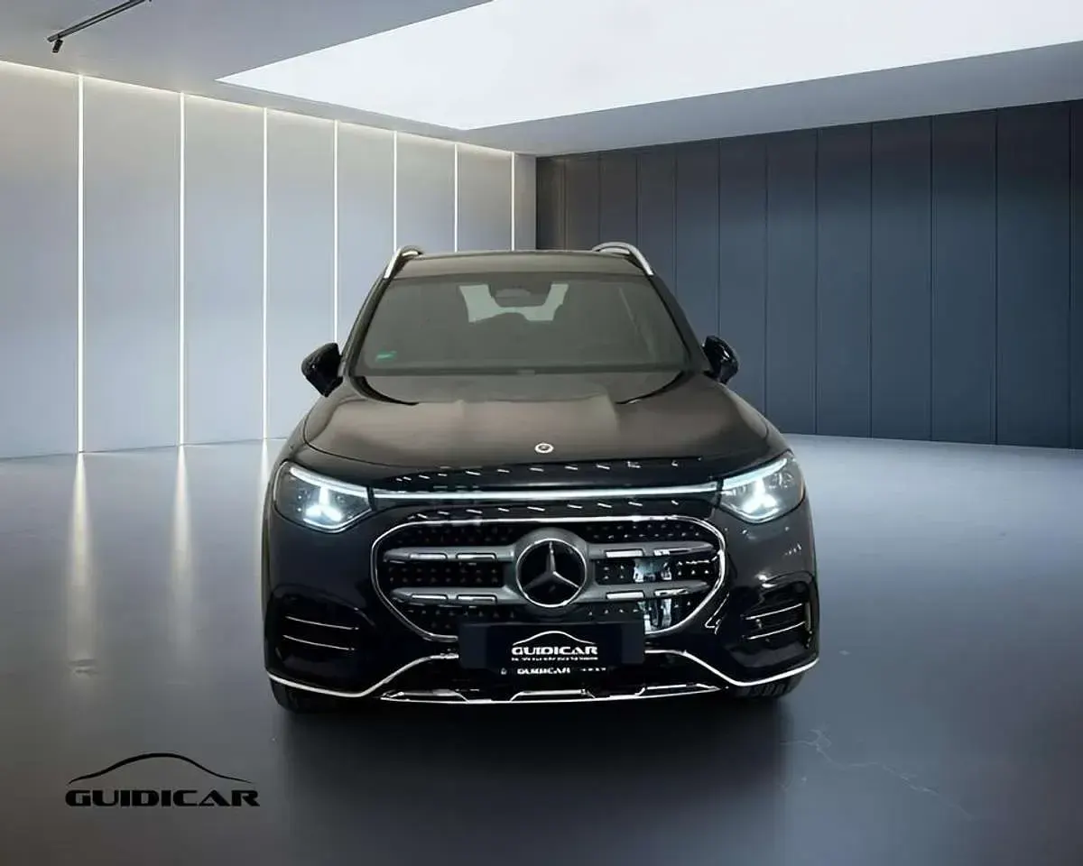 Nuova Mercedes GLB250 Advanced Plus 200 kW (272 CV) 2026 Vernice nero cosmo SUV