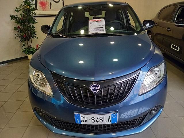 Usata Lancia Ypsilon S 69 CV (50 kW) 2024 Blu Utilitaria