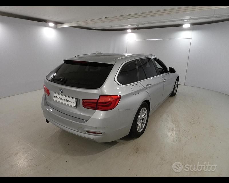 Usata BMW 316 Advantage 115 CV (84 kW) 2018 Glaciersilver metallizzato Station wagon