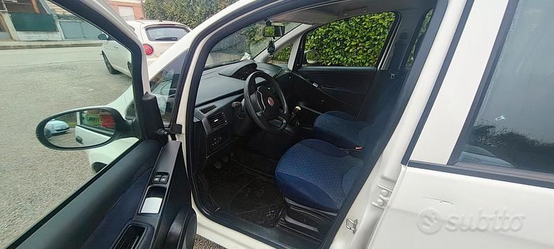 Usata Fiat Idea 95 CV (69 kW) 2011 Bianco Monovolume