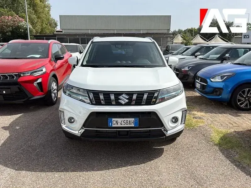 Usata Suzuki Vitara Cool 129 CV (94 kW) 2023 Bianco SUV