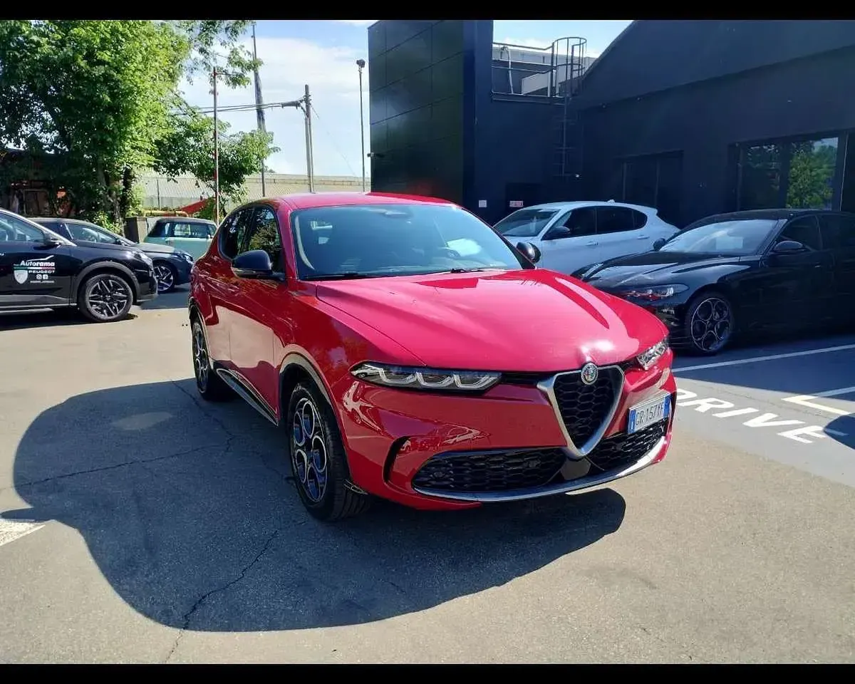Usado Alfa Romeo Tonale Ti 131 CV (96 kW) 2024 Rojo SUV