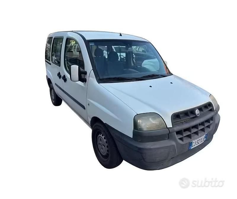 Usata Fiat Doblò 63 CV (46 kW) 2003 Bianco Monovolume