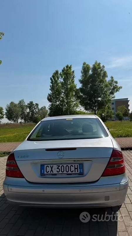Occasion Mercedes E280 Elegance 231 ch (169 kW) 2005 Gris Berline