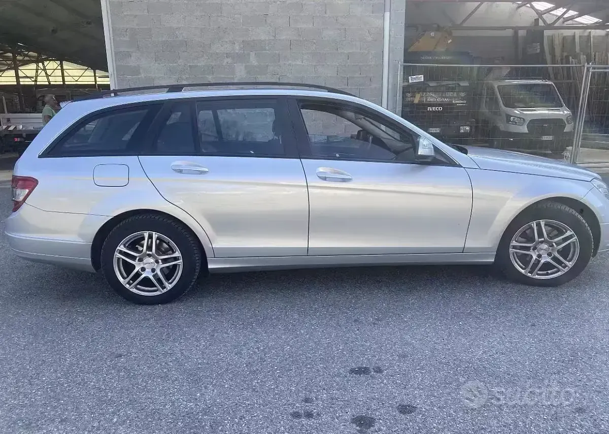Usata Mercedes C200 136 CV (100 kW) 2009 Grigio Station wagon