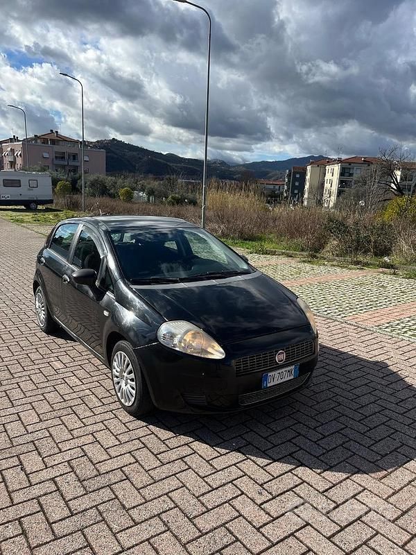 Usata Fiat Grande Punto 2009 Nero Utilitaria
