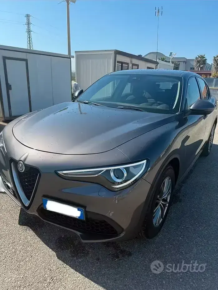 Usata Alfa Romeo Stelvio Super 160 CV (117 kW) 2020 SUV
