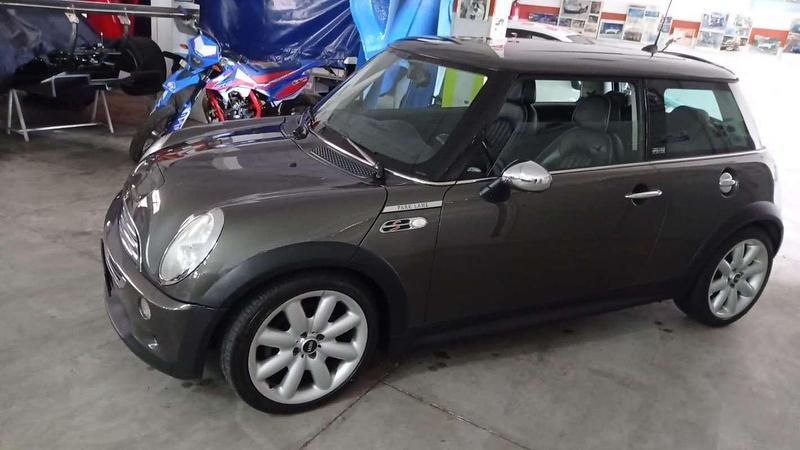 Usata Mini Cooper S 170 CV (125 kW) 2006 Utilitaria