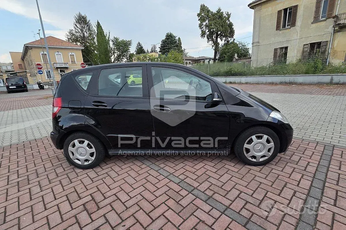 Usata Mercedes A160 Executive 82 CV (60 kW) 2012 Nero Utilitaria