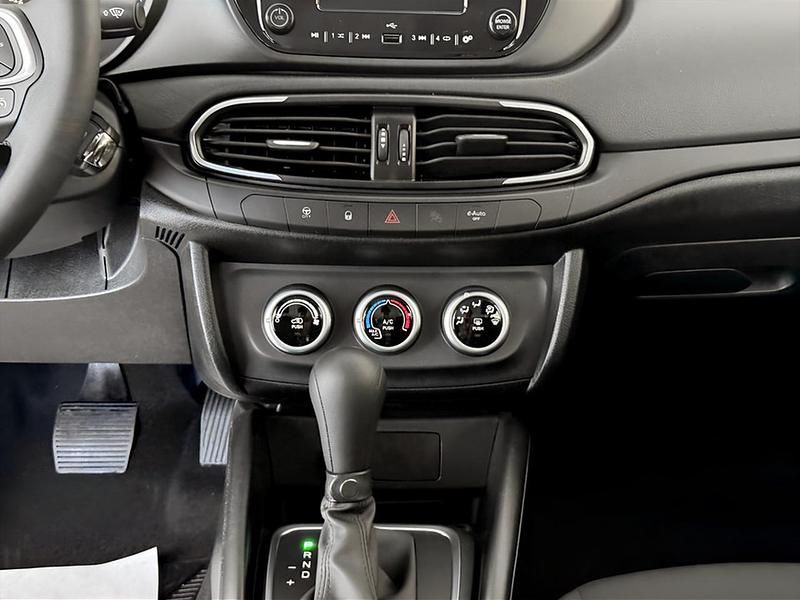 Nuova Fiat Tipo 130 CV (95 kW) 2025 Blu Utilitaria