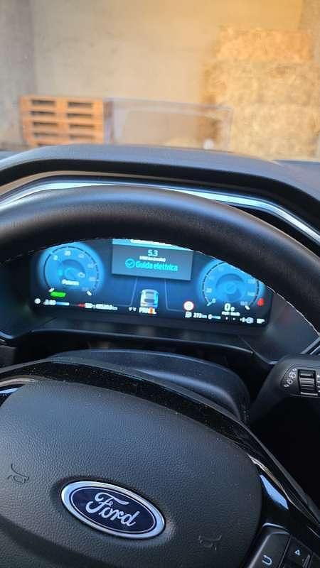 Usata Ford Kuga Active X 184 CV (135 kW) 2025 Verde SUV