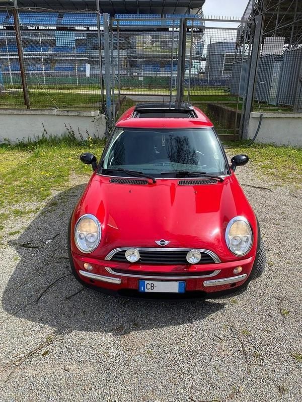 Usata Mini ONE 90 CV (66 kW) 2002 Rosso Utilitaria