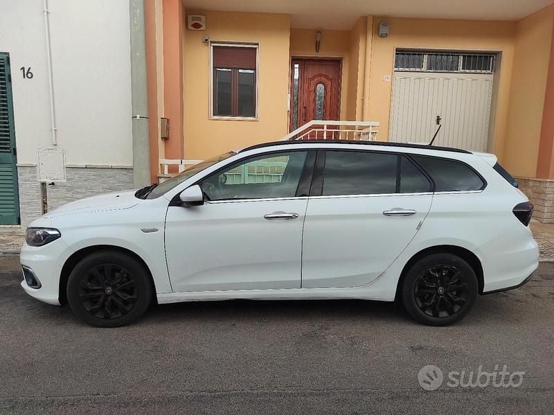 Usata Fiat Tipo Lounge 120 CV (88 kW) 2018 Bianco Station wagon