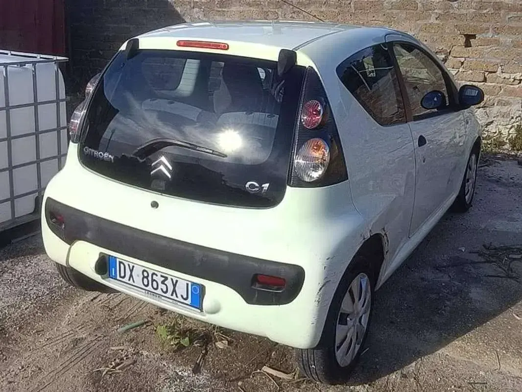 Usata Citroën C1 68 CV (50 kW) 2009 Giallo Utilitaria