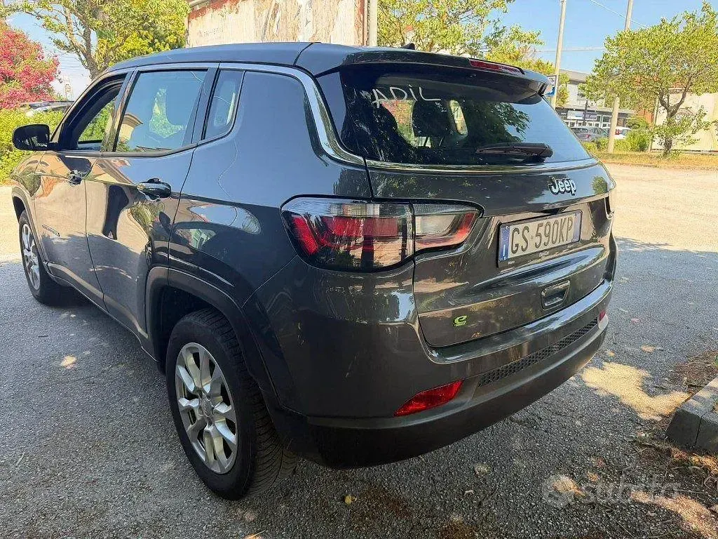 Usata Jeep Compass Longitude 131 CV (96 kW) 2024 Grigio SUV