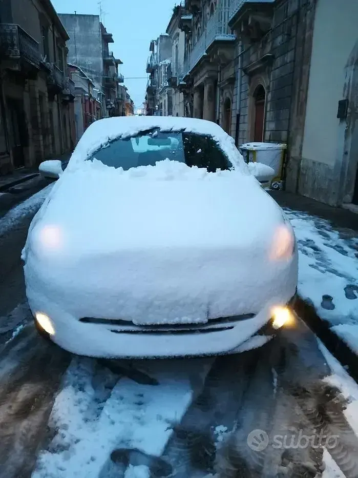 Usata Nissan Qashqai 131 CV (96 kW) 2013 Bianco SUV