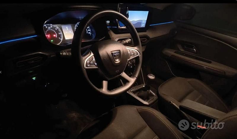 Usata Dacia Sandero Comfort 101 CV (74 kW) 2021 Blu/azzurro Berlina