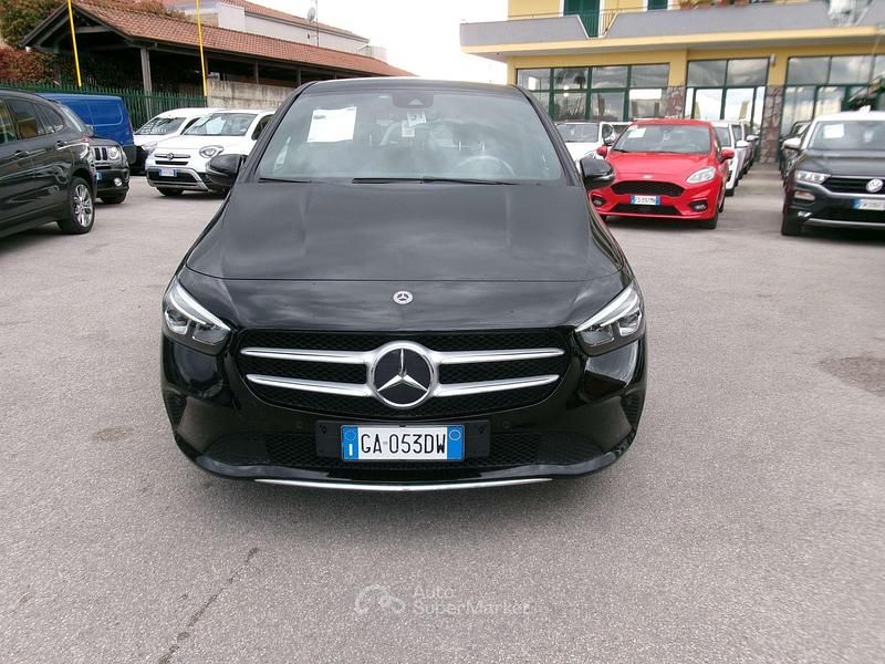 Usata Mercedes B160 95 CV (69 kW) 2020 Nero Utilitaria