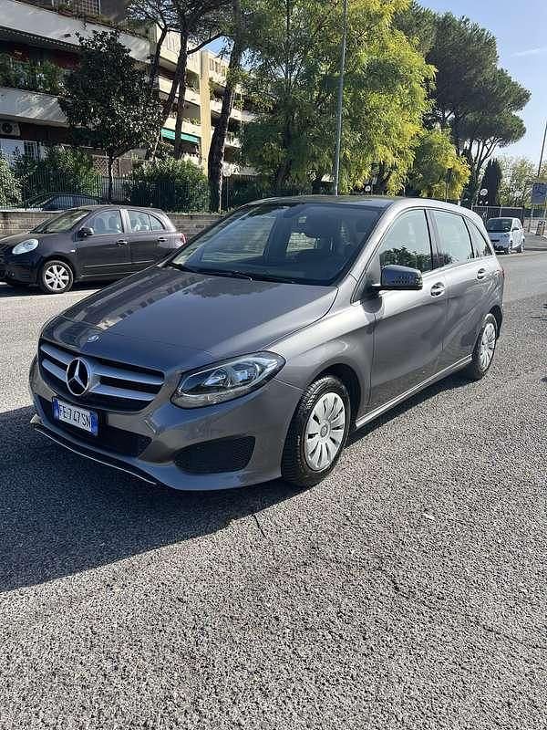 Usata Mercedes B180 Executive 109 CV (80 kW) 2016 Monovolume