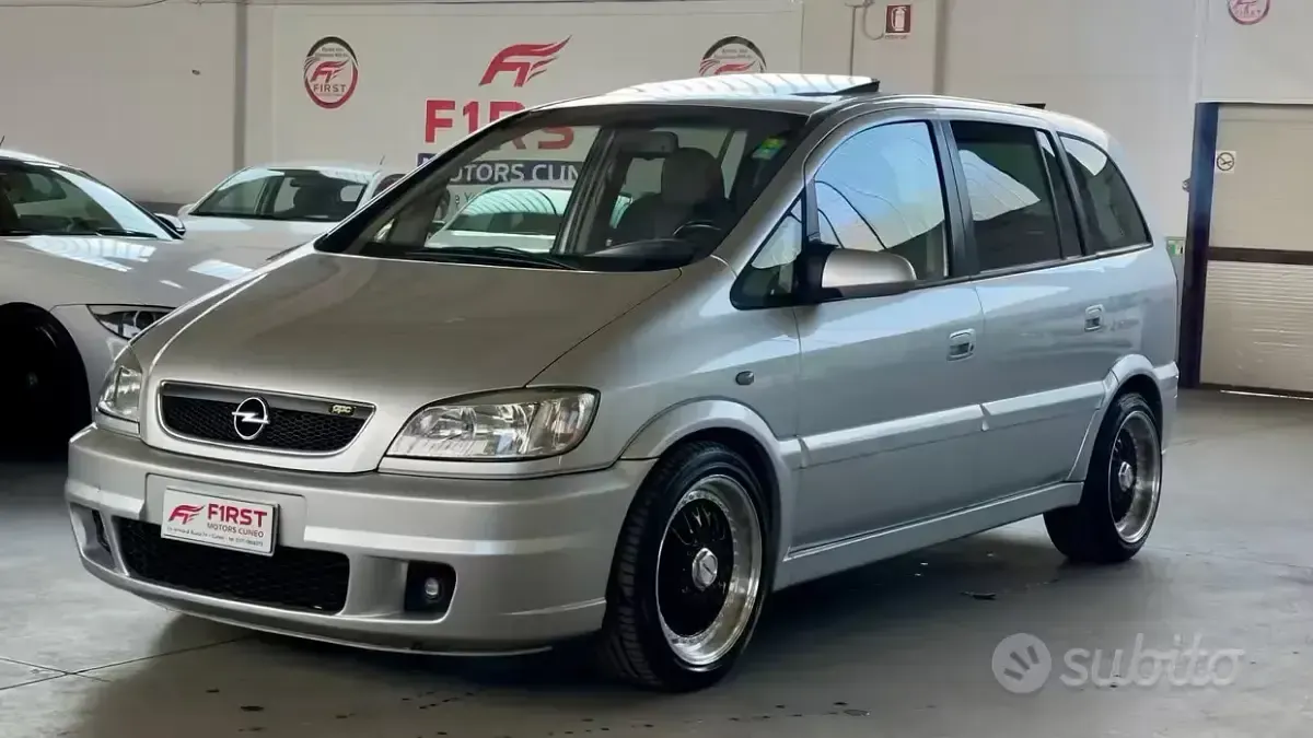 Usata Opel Zafira OPC 192 CV (141 kW) 2002 Grigio Monovolume