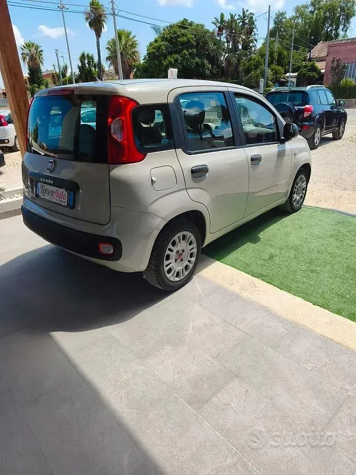 Usata Fiat Panda Pop 69 CV (50 kW) 2016 Beige Utilitaria