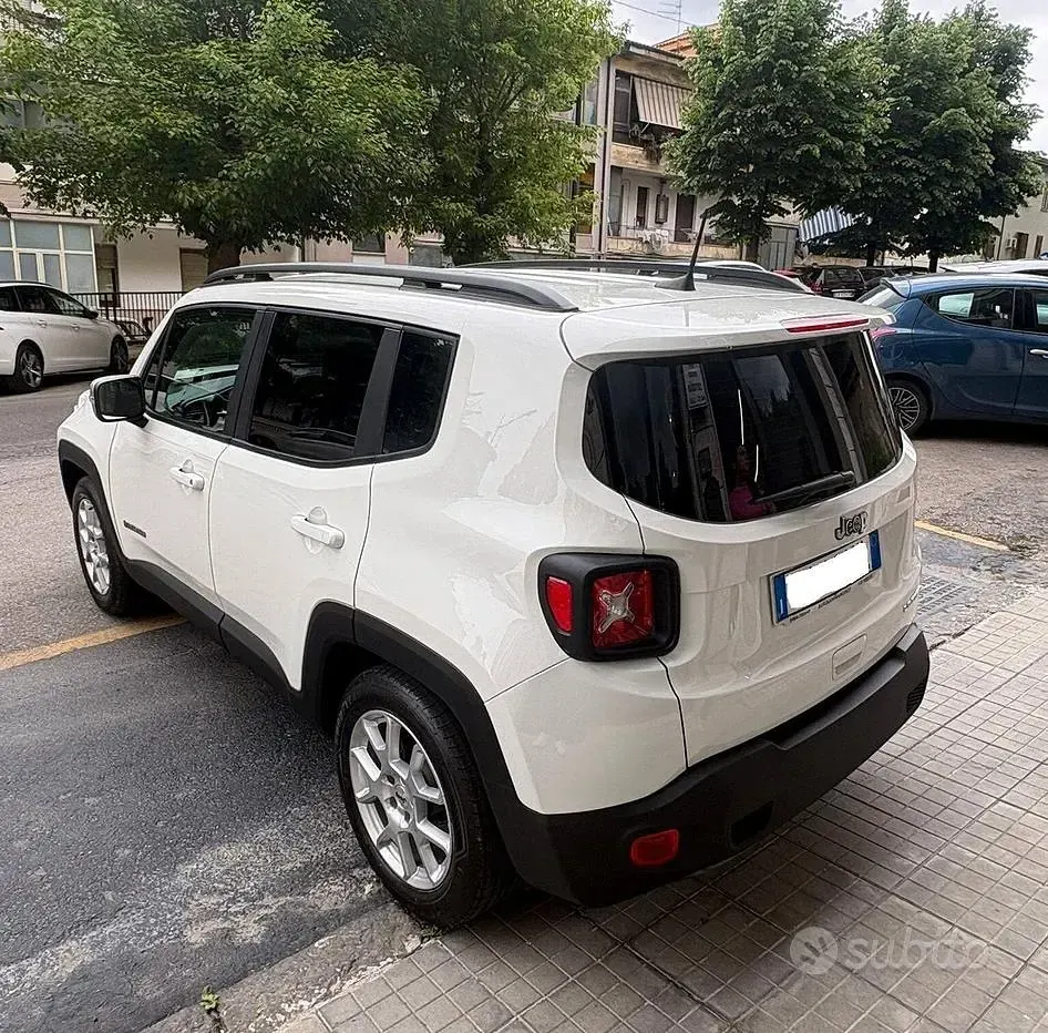 Usata Jeep Renegade Limited 130 CV (95 kW) 2022 Bianco SUV