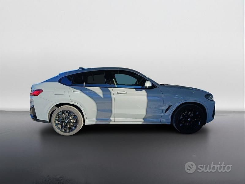Usata BMW X4 Comfort Edition 184 CV (135 kW) 2025 Grigio SUV