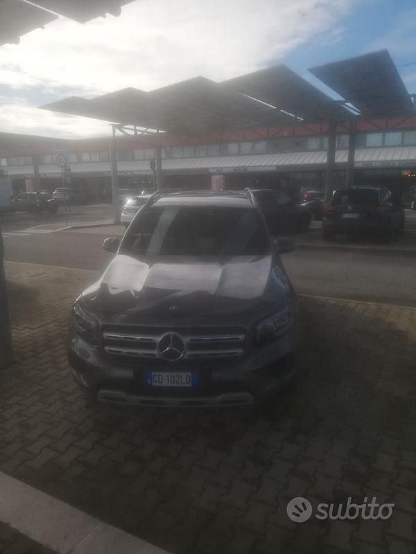 Usata Mercedes GLB180 2022 Verde SUV