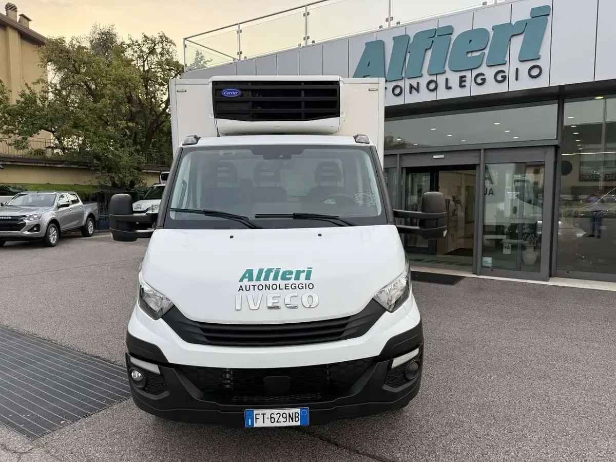 Usata Iveco Daily 150 CV (110 kW) 2018 Bianco Furgone