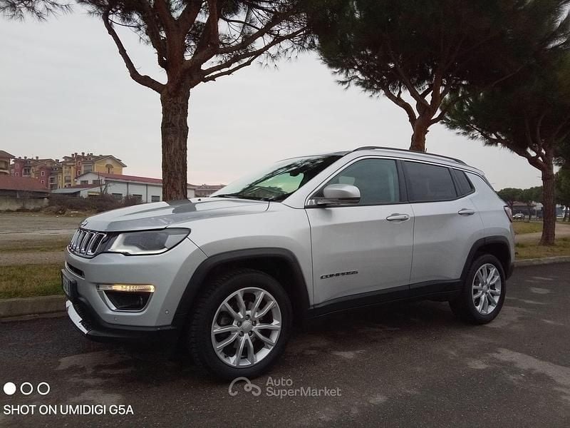 Usata Jeep Compass Limited 150 CV (110 kW) 2021 Gray SUV