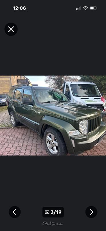 Usata Jeep Cherokee 117 CV (86 kW) 2009 Verde SUV