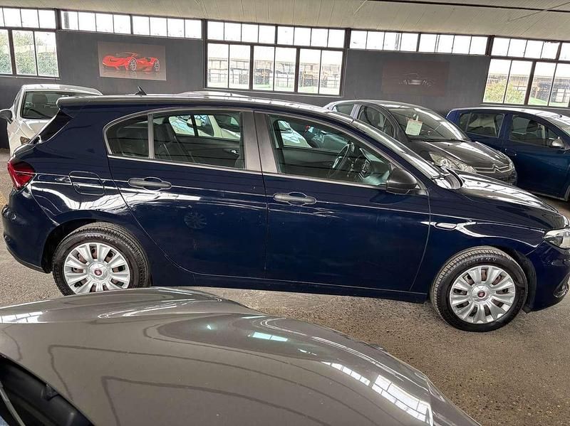 Usata Fiat Tipo Business 95 CV (69 kW) 2017 Blu/azzurro Berlina