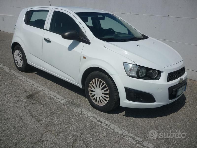 Usata Chevrolet Aveo LS 86 CV (63 kW) 2013 Bianco Berlina