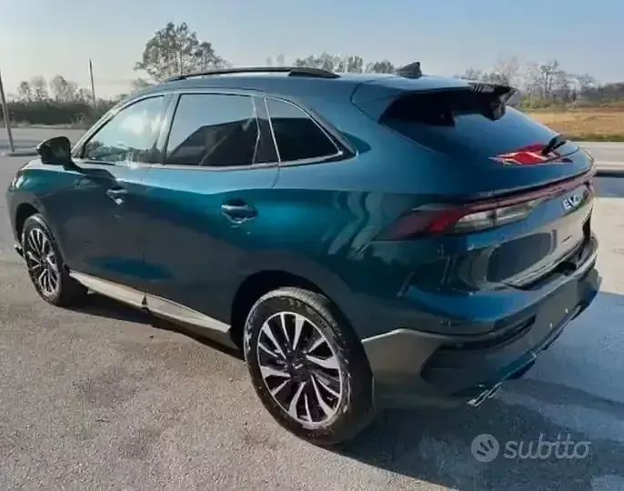 Usata EVO Evo 6 177 CV (130 kW) 2024 Verde SUV