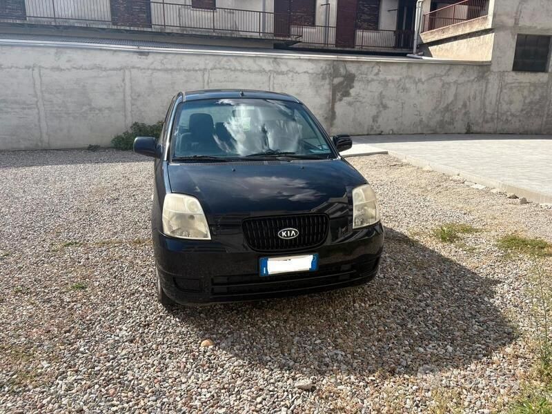 Usata Kia Picanto Spirit 61 CV (44 kW) 2008 Nero Utilitaria