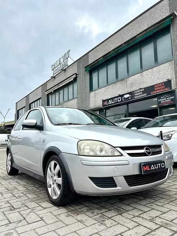 Usata Opel Corsa Club 59 CV (43 kW) 2006 Grigio Utilitaria